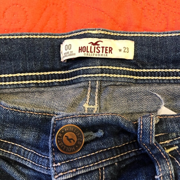 Shorts - Picture 2 of 3